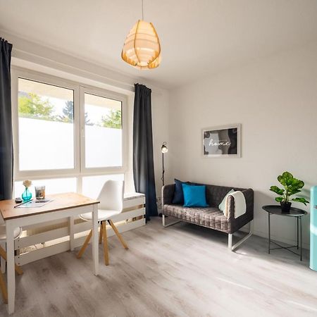 Moderne Eg-Wohnung In Sudenburg Mit Parkplatz, Top Anbindung マクデブルク エクステリア 写真