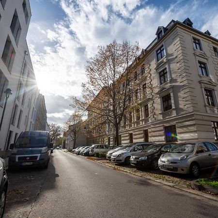 Moderne Eg-Wohnung In Sudenburg Mit Parkplatz, Top Anbindung マクデブルク エクステリア 写真