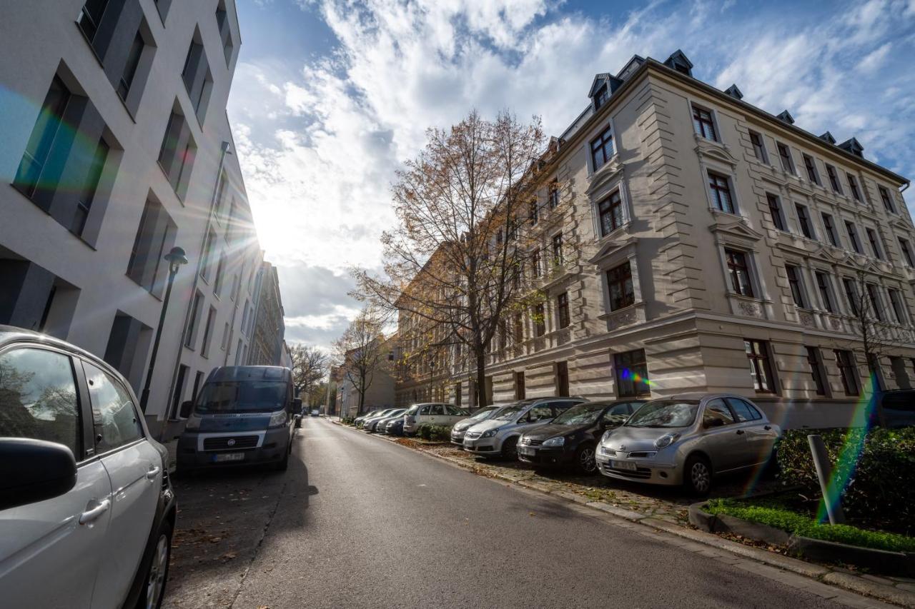 Moderne Eg-Wohnung In Sudenburg Mit Parkplatz, Top Anbindung マクデブルク エクステリア 写真