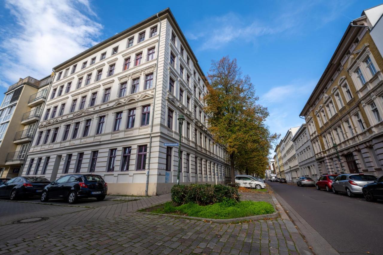 Moderne Eg-Wohnung In Sudenburg Mit Parkplatz, Top Anbindung マクデブルク エクステリア 写真